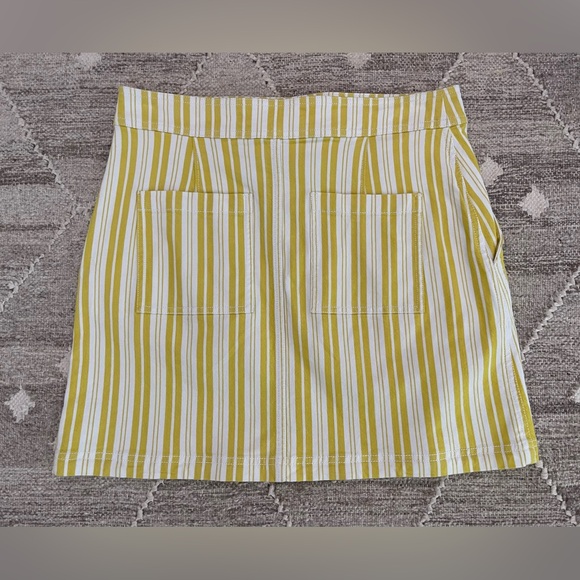 Loft Women’s Short Skirt, NWT, Size 6, Yellow/White Stripes - Picture 3 of 6